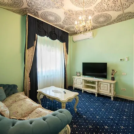 Jmr Royal -luxury & Private Sauna Готель