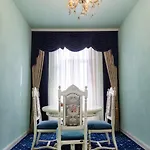 Отель Jmr Royal -luxury & Private Sauna 4*