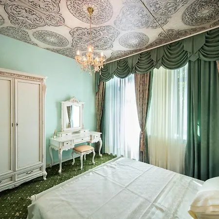 Jmr Royal Hotel 4*