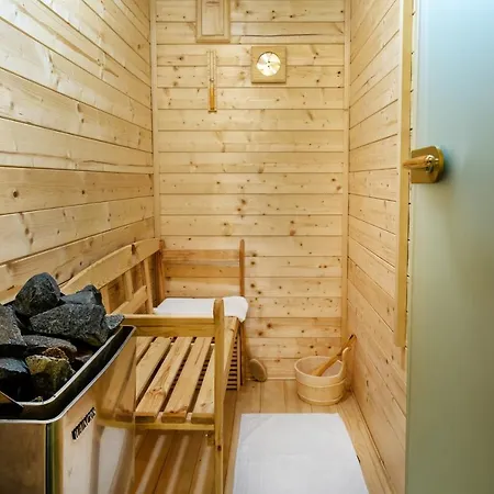 Jmr Royal -luxury & Private Sauna Отель