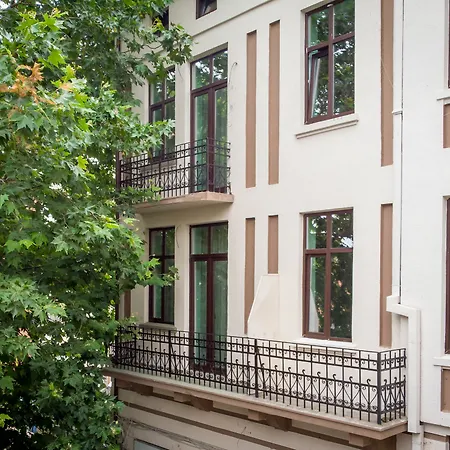 Отель Jmr Royal -luxury & Private Sauna 4*