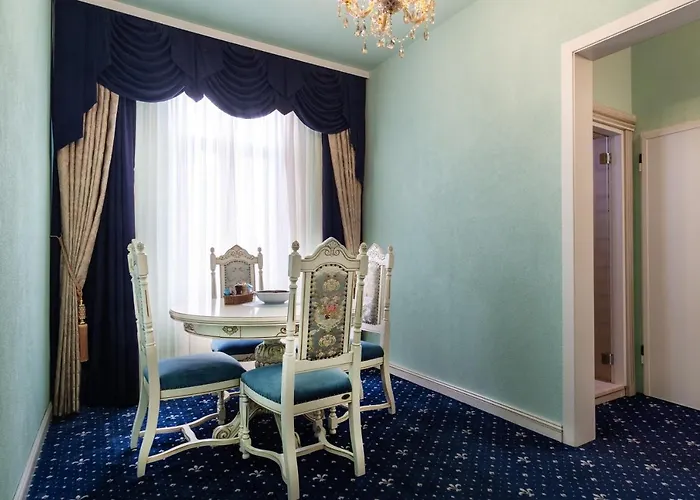 Jmr Royal -luxury & Private Sauna Hotel 4*