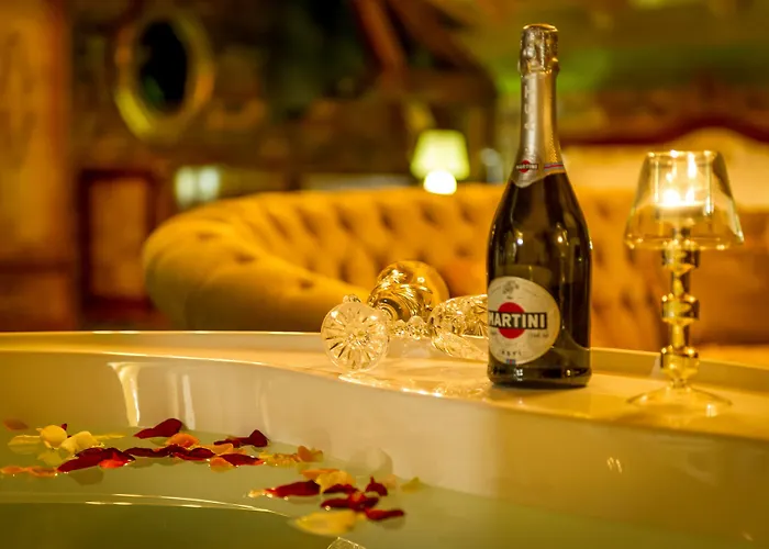 Hotel Jmr Royal -luxury & Private Sauna 4*