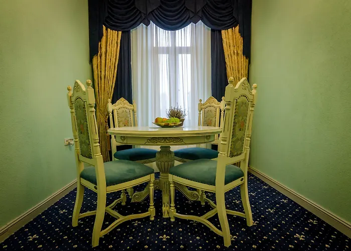 Jmr Royal -luxury & Private Sauna Hotell 4*